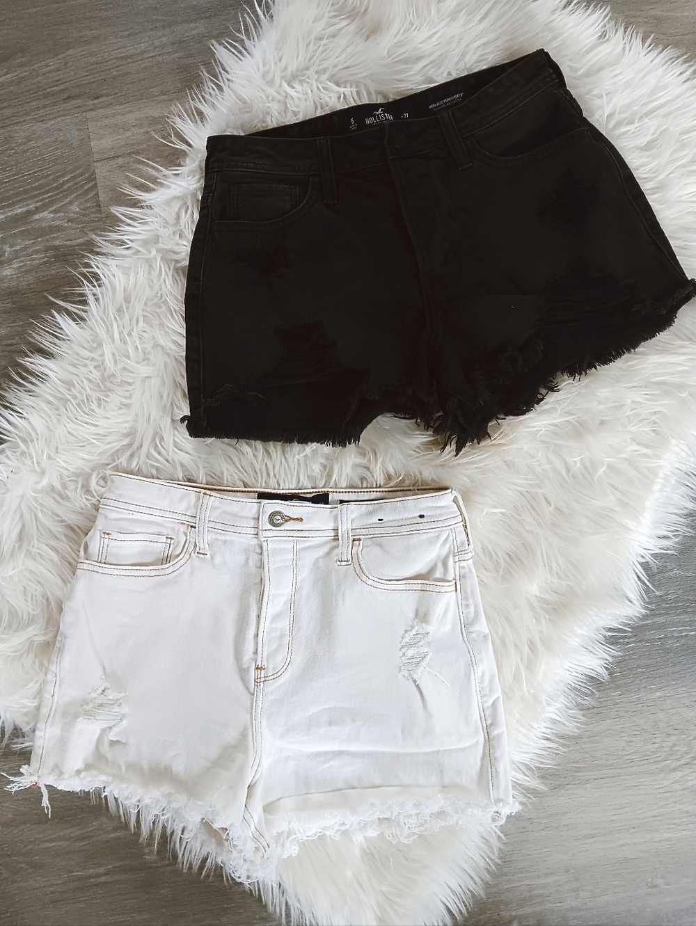 Hollister High Rise Distressed Frayed Hem 3" Denim Jean Mom Shorts